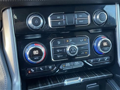 Used 2023 GMC Yukon XL Denali image 20