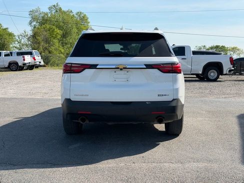 Used 2023 Chevrolet Traverse LT image 6
