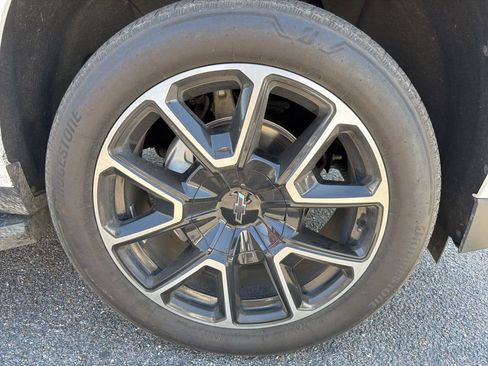 Used 2023 Chevrolet Tahoe RST image 14