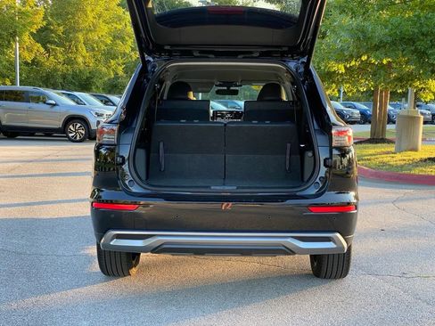Used 2025 Mitsubishi Outlander SE AWD/4WD image 6