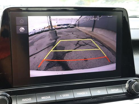 Used 2023 Kia Forte LXS image 12