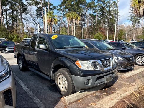 Used 2018 Nissan Frontier S image 7