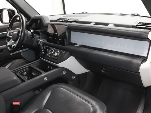 Used 2023 Land Rover Defender 130 X-Dynamic SE AWD/4WD image 24