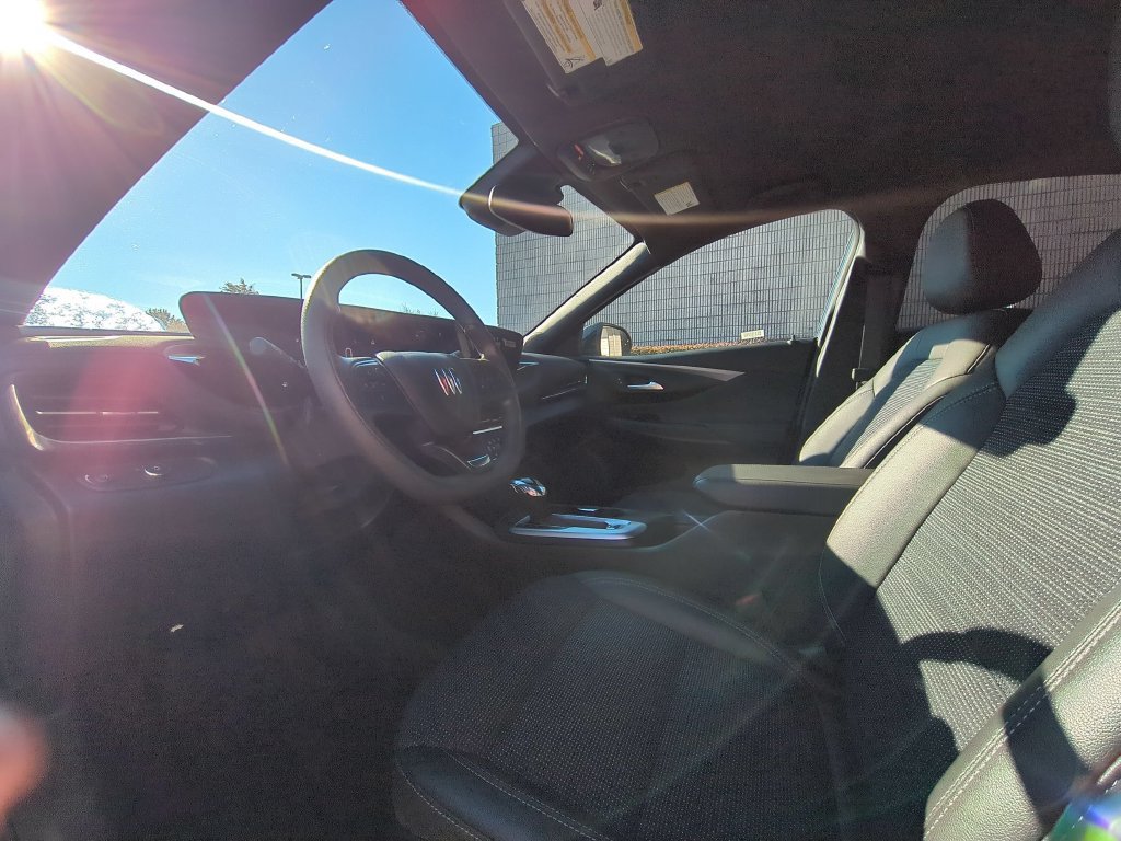 Used 2026 Buick Envista Preferred FWD image 12