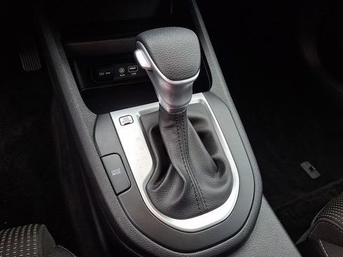 Used 2020 Kia Forte LXS FWD image 24