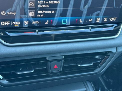 New 2026 Volkswagen Tiguan SE image 19