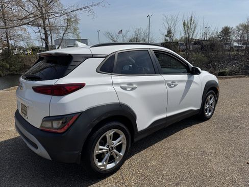 Used 2023 Hyundai Kona SEL image 5