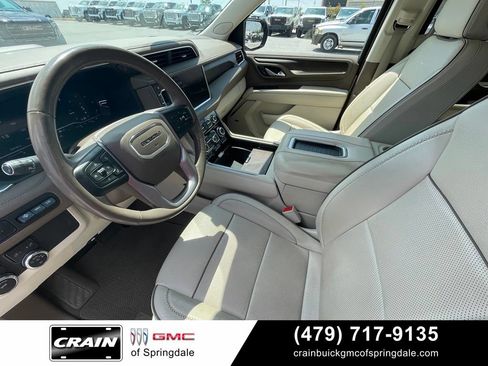 Used 2023 GMC Yukon Denali AWD/4WD image 10
