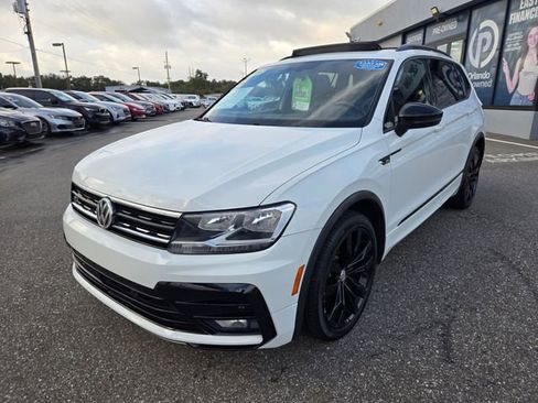 Used 2021 Volkswagen Tiguan SE R-Line image 3