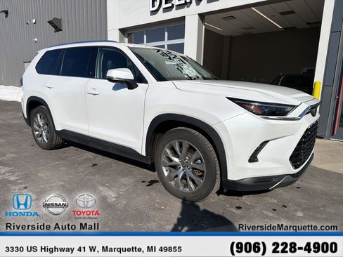 Used 2024 Toyota Grand Highlander Limited image 1