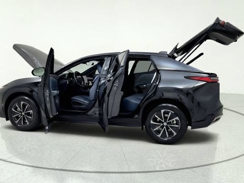 Used 2026 Lexus RZ 350e 2WD w/ Convenience Package image 15