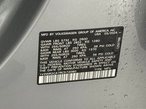 Used 2024 Volkswagen Atlas SE image 29