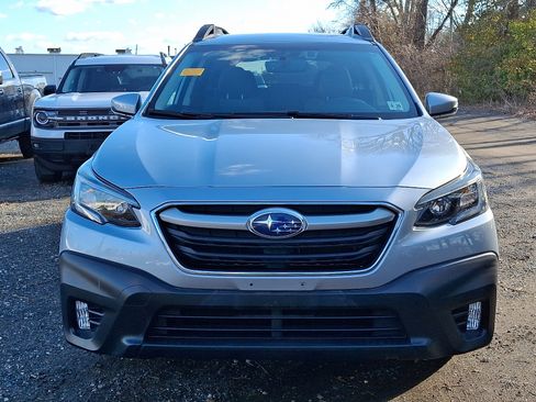 Used 2021 Subaru Outback Premium image 2