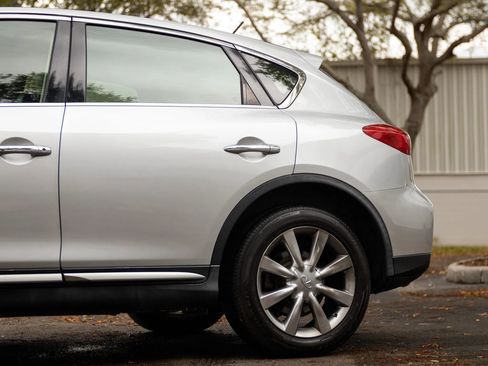 Used 2017 INFINITI QX50 2WD image 7