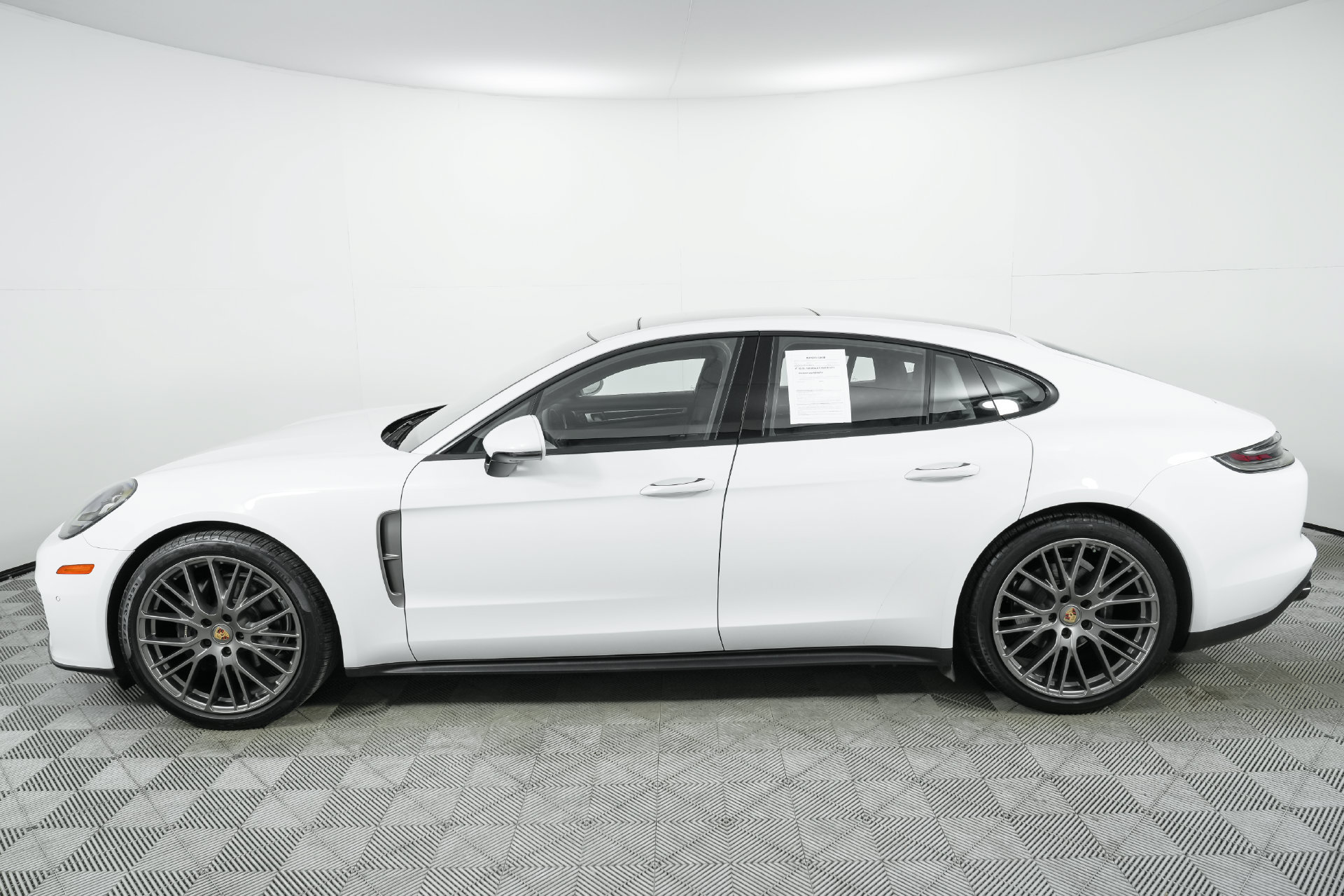 Used 2023 Porsche Panamera Platinum Edition RWD image 79