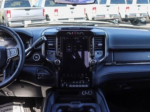 New 2024 RAM 2500 Limited image 39
