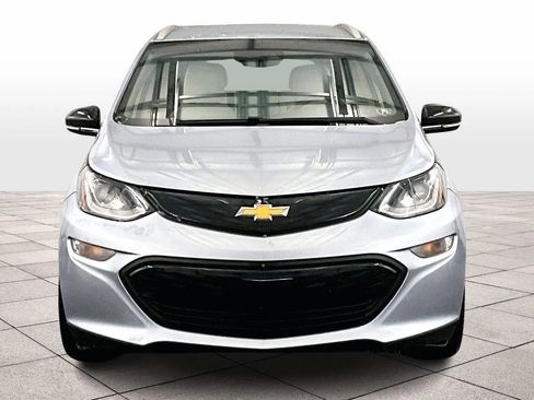 Used 2018 Chevrolet Bolt Premier w/ Driver Confidence II Package image 3