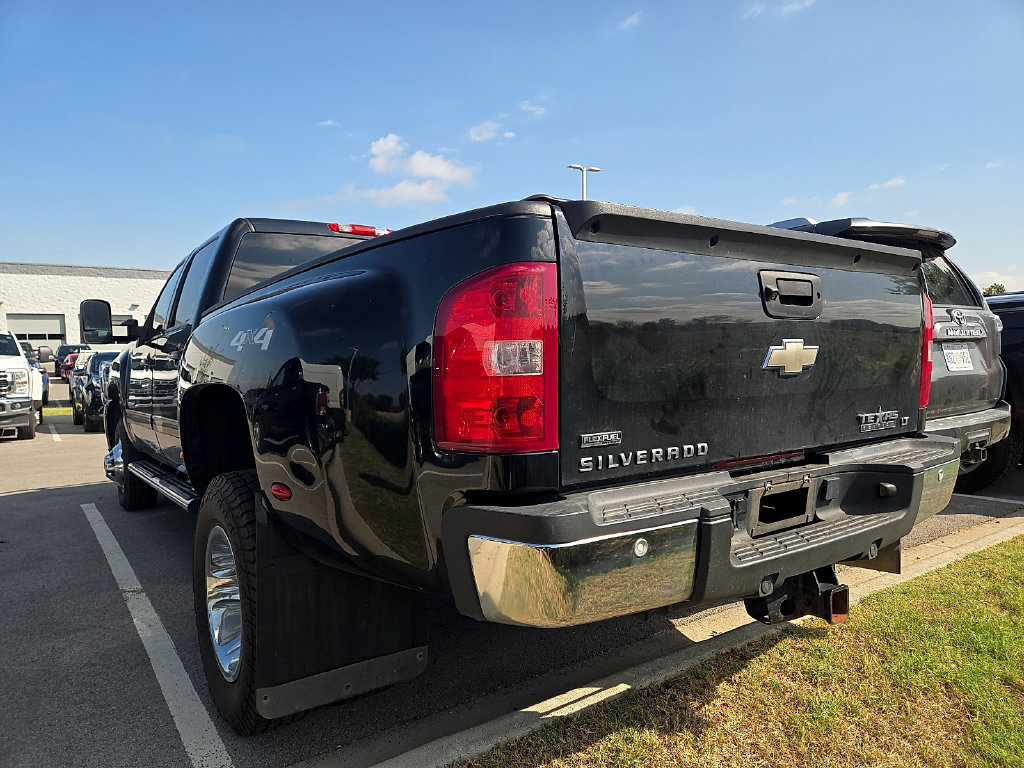 Used 2012 Chevrolet Silverado 3500 LTZ w/ LTZ Plus Package AWD/4WD image 2