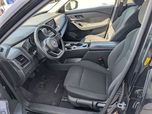 Used 2024 Nissan Rogue S AWD/4WD image 2