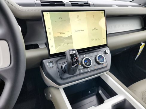 New 2026 Land Rover Defender 110 X-Dynamic SE AWD/4WD image 28