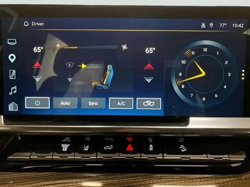 Used 2025 Chevrolet Silverado 2500 LT AWD/4WD image 42