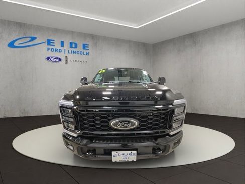 Used 2025 Ford F250 Lariat w/ Lariat Ultimate Package image 4