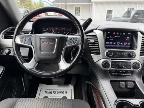 Used 2016 GMC Yukon SLE w/ Convenience Package AWD/4WD image 10