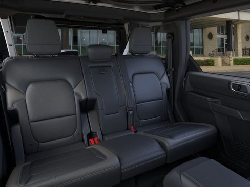 New 2025 Ford Bronco Outer Banks image 11