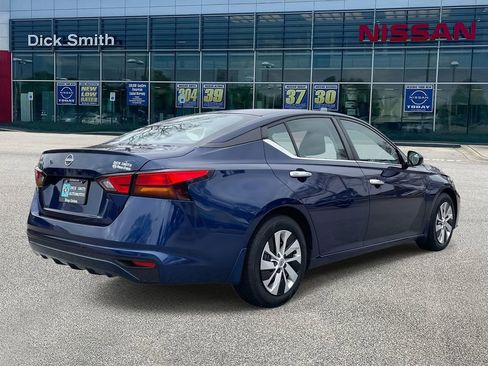 Used 2023 Nissan Altima 2.5 S image 6