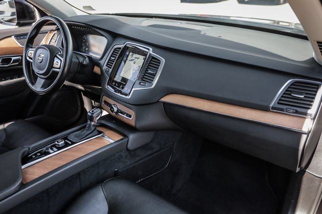 Used 2021 Volvo XC90 T6 Momentum AWD/4WD image 58