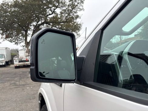 Used 2018 Ford F150 Lariat w/ Equipment Group 502A Luxury image 33