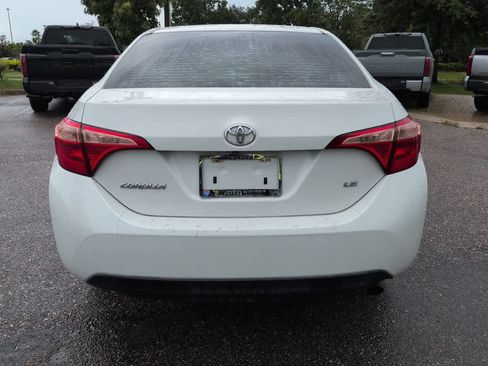 Used 2019 Toyota Corolla LE FWD image 5