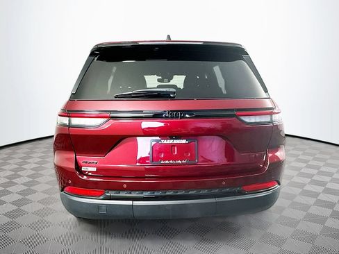 Certified 2023 Jeep Grand Cherokee Altitude AWD/4WD image 10