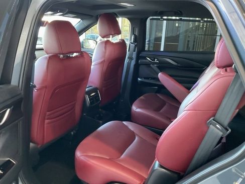 Used 2023 MAZDA CX-9 Carbon Edition image 16