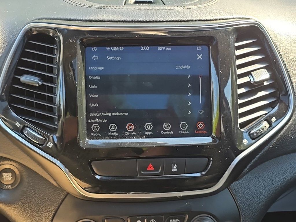 Used 2022 Jeep Cherokee Limited AWD/4WD image 31