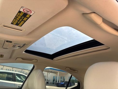Used 2012 Lexus IS 250 w/ Premium Pkg Value Edition RWD image 22