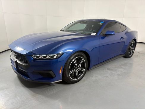 Used 2024 Ford Mustang Coupe image 5