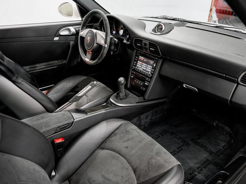 Used 2010 Porsche 911 GT3 RWD image 27