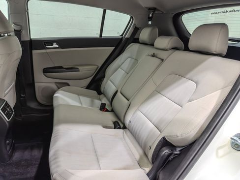 Used 2021 Kia Sportage LX FWD image 15