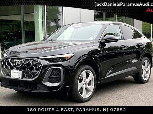 Used 2025 Audi Q5 Premium Plus w/ Premium Plus AWD/4WD image 1