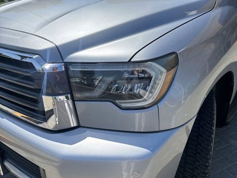 Certified 2018 Toyota Sequoia SR5 w/ Preferred Accessory Package RWD image 5