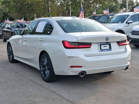 Used 2025 BMW 330i Sedan RWD image 4