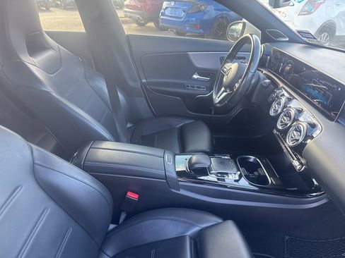 Used 2020 Mercedes-Benz CLA 250 image 12