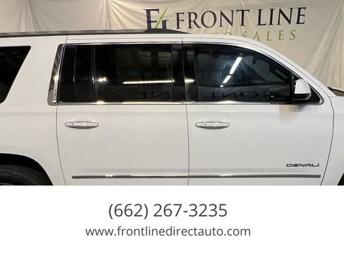 Used 2015 GMC Yukon XL Denali w/ Touring Package AWD/4WD image 8
