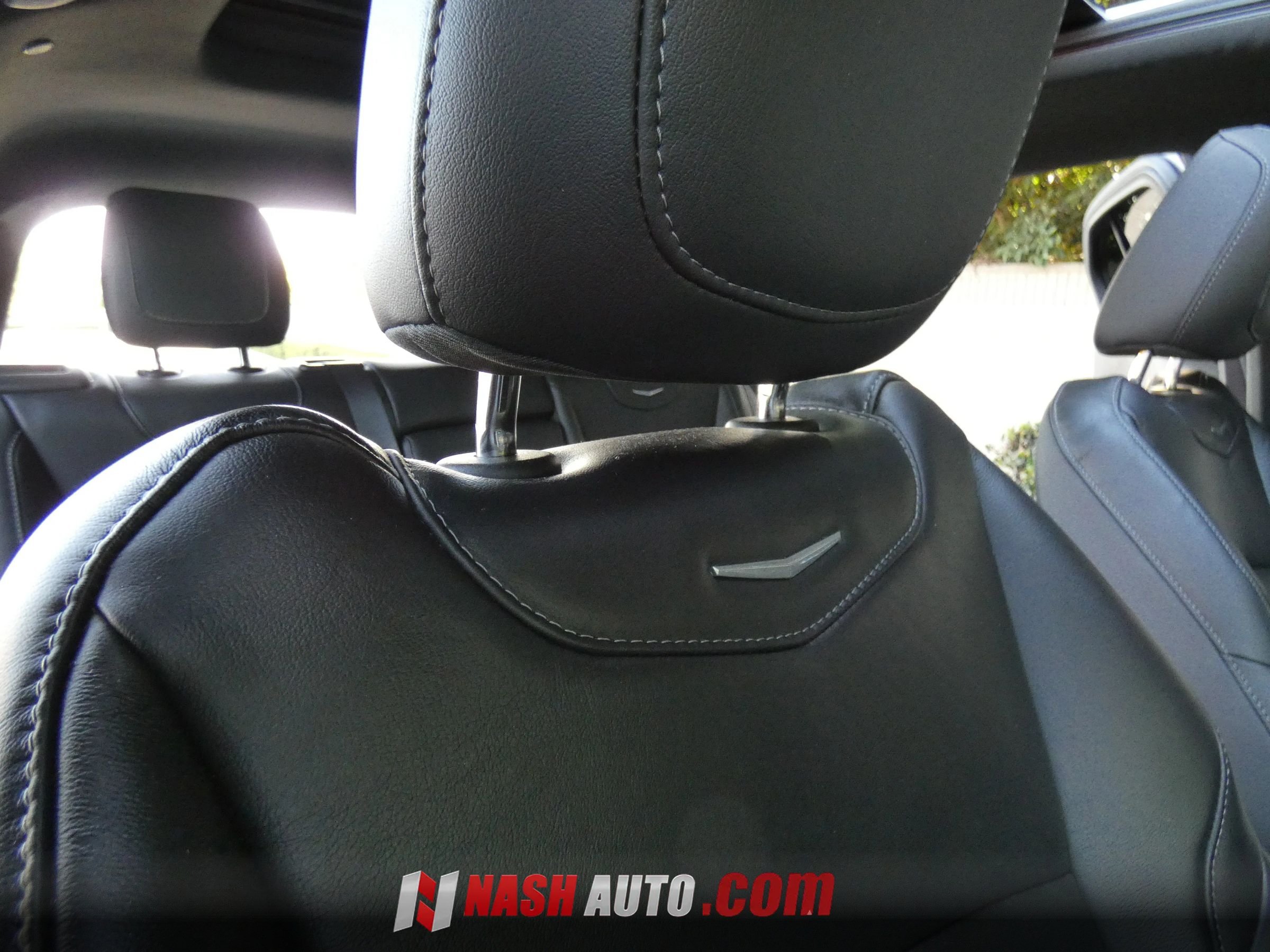 Used 2023 Cadillac XT4 Luxury w/ Cold Weather Package FWD image 31