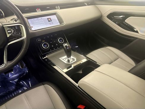 Used 2023 Land Rover Range Rover Evoque R-Dynamic S image 23