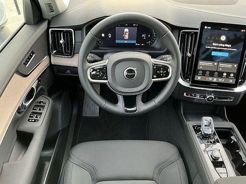New 2026 Volvo XC90 B5 Core AWD/4WD image 5