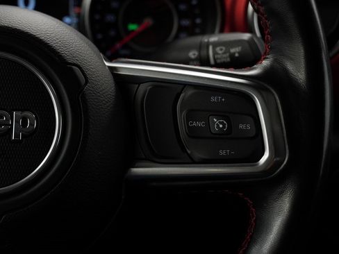 Certified 2021 Jeep Gladiator Rubicon w/ Cold Weather Group image 39