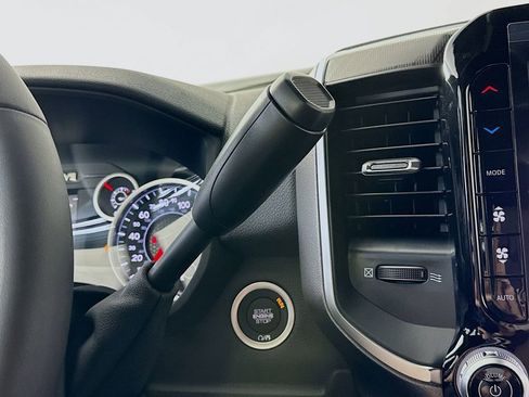 New 2026 RAM 3500 Big Horn AWD/4WD image 12