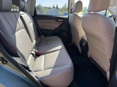 Used 2016 Subaru Forester 2.5i Limited AWD/4WD image 17